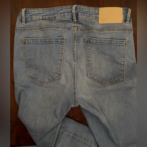3 Pairs of High-Rise Skinny Jeans (2 Levi's, 1 Zara), Size 27 - Picture 12 of 14